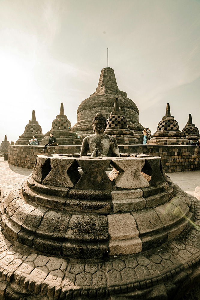 Découverte de Borobudur