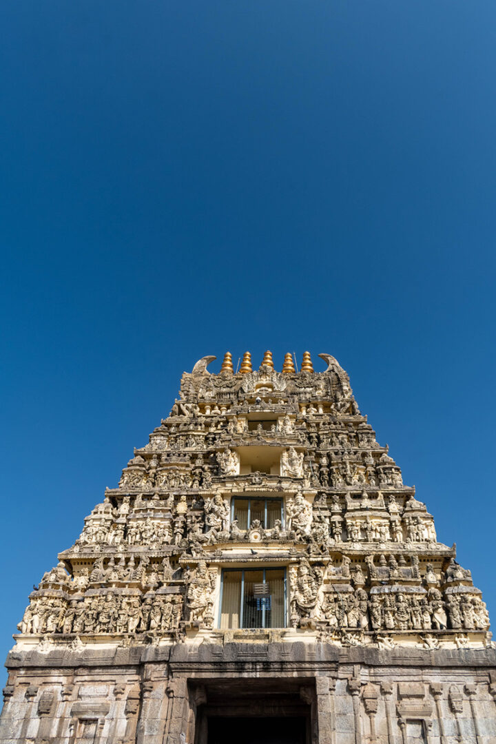Immersion au cœur de Belur et d'Halebid