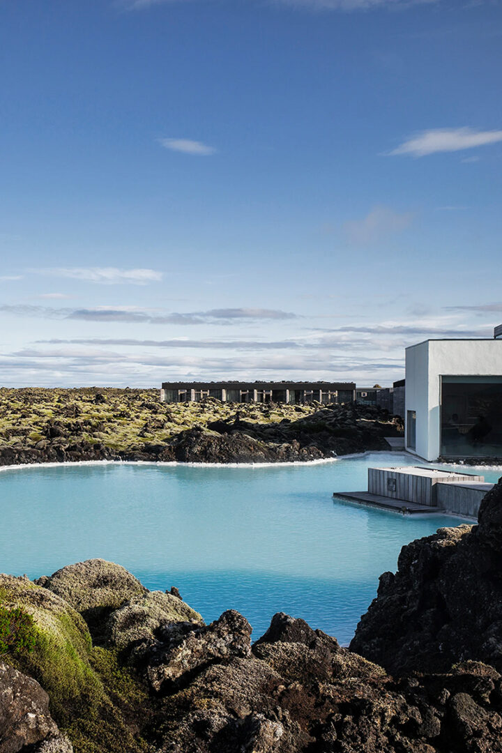 Blue Lagoon : Sérénité et gastronomie au cœur des champs de lave
