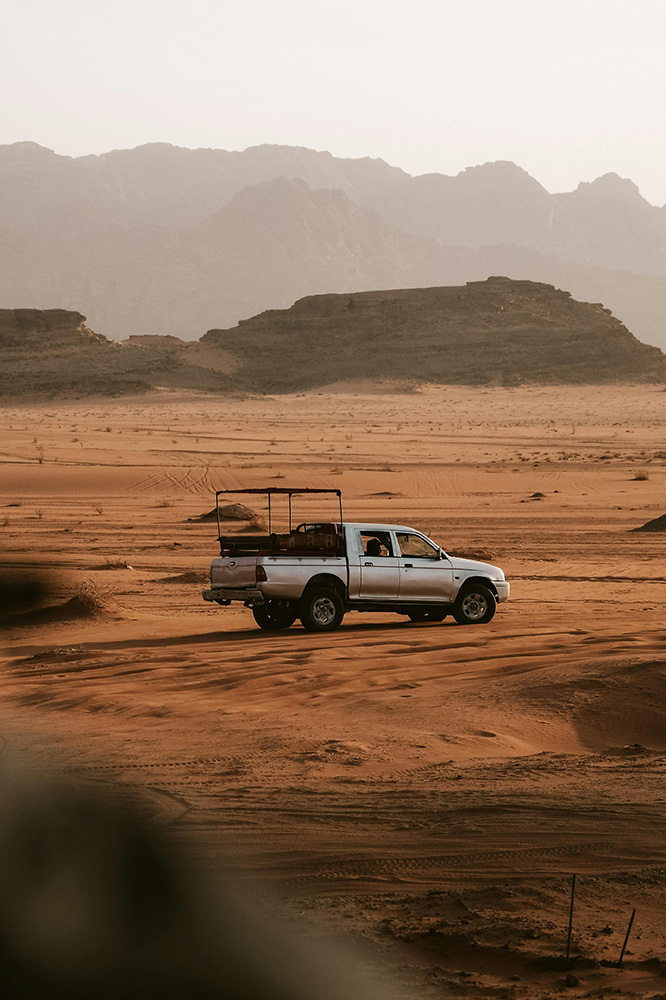 En Jeep dans le Wadi Rum
