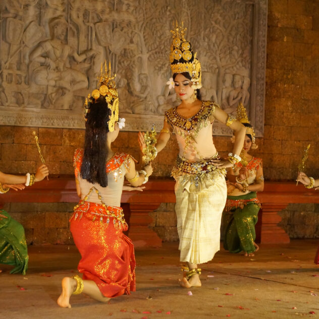 Au-dessus des temples d'Angkor en hélico