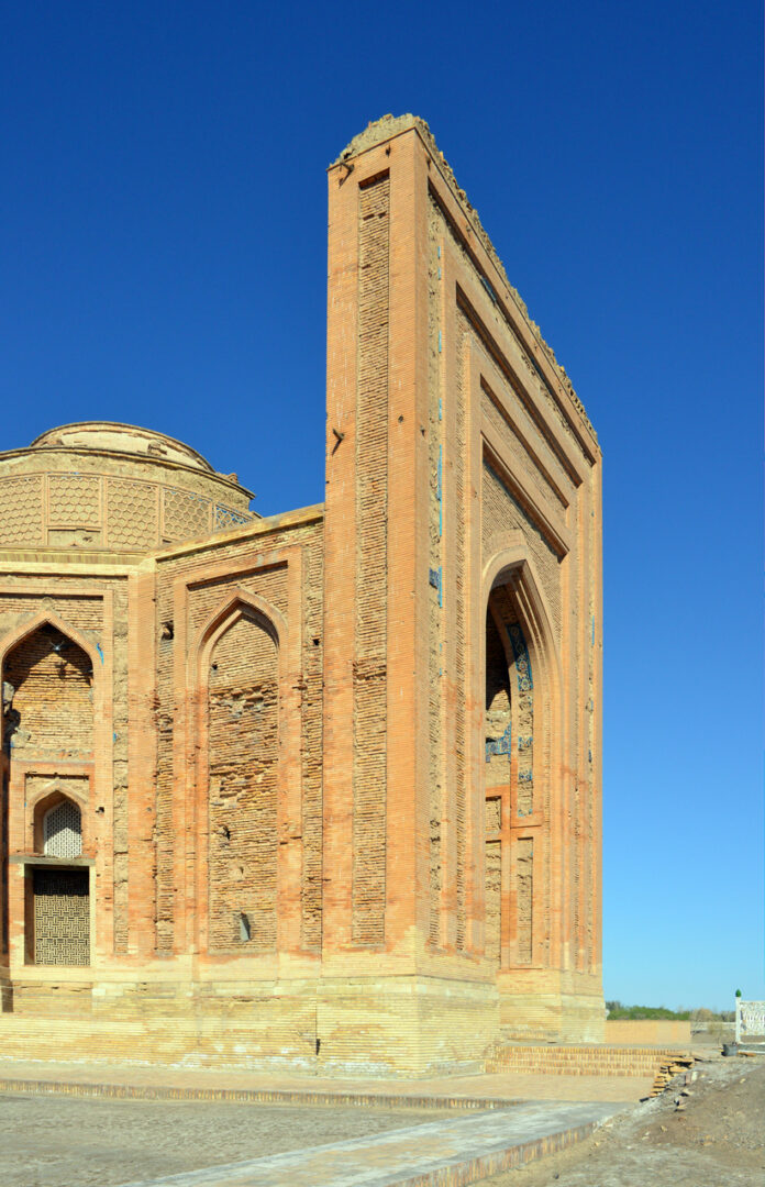 Nukus – Urgençh : Derniers échos du désert 