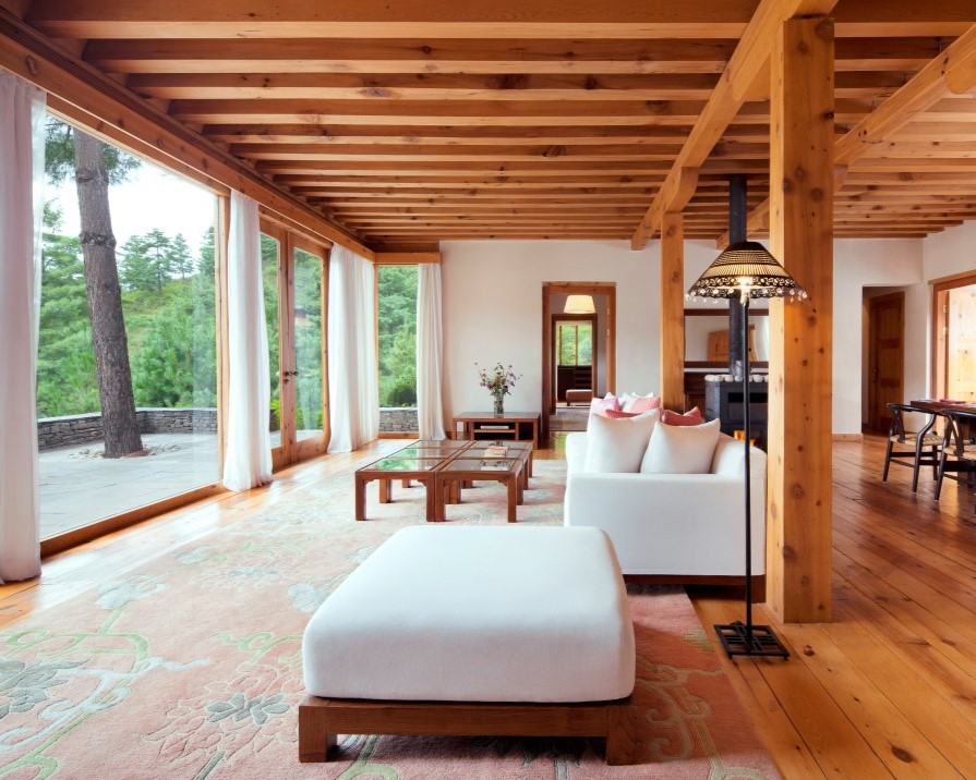 continentsinso-68fce06048088-COMO_Villa_Living_Room_with_view